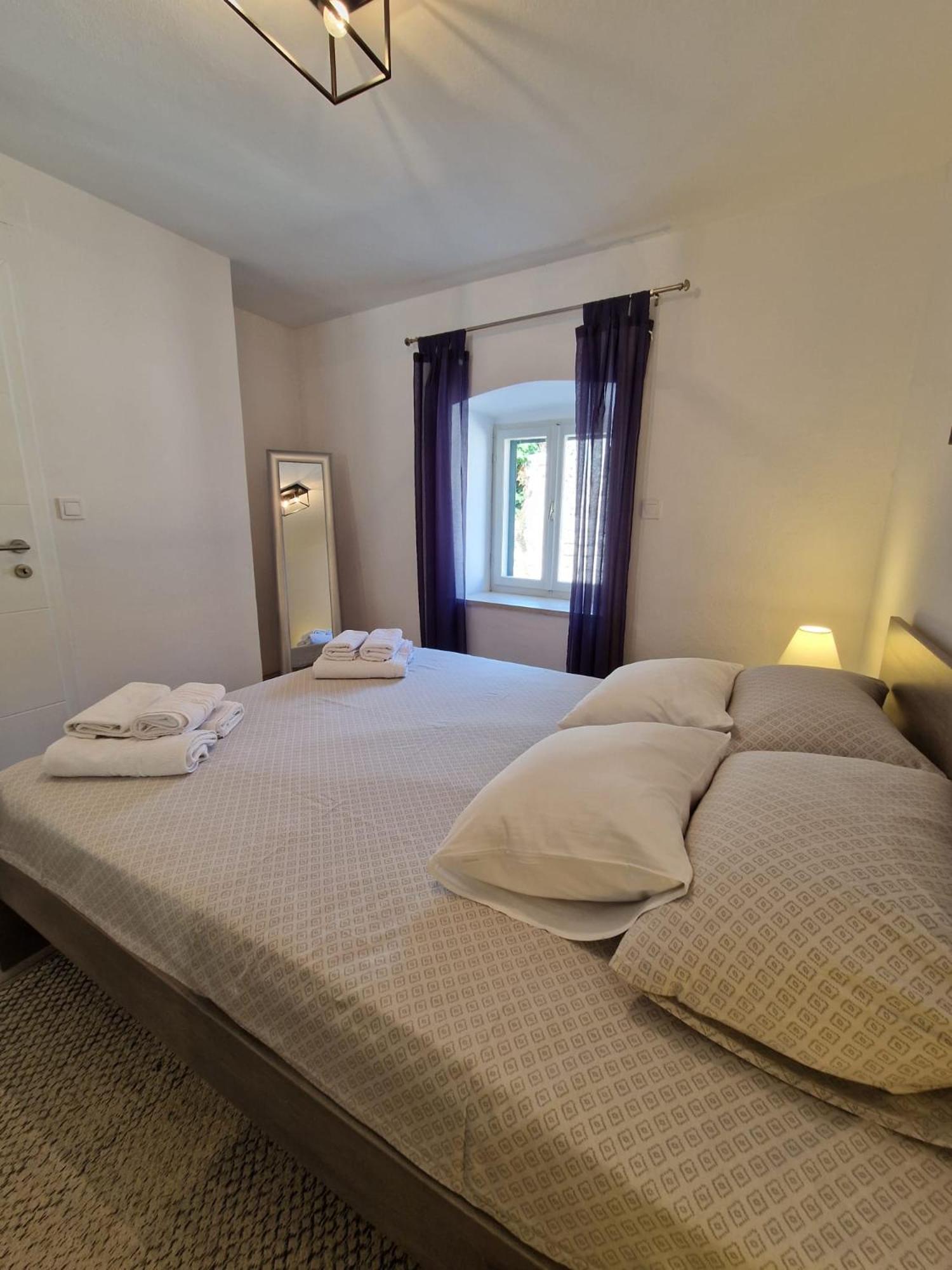 Apartman Kalinic Ston Exteriör bild